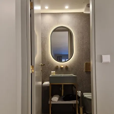 Domum 4 Aparthotel *