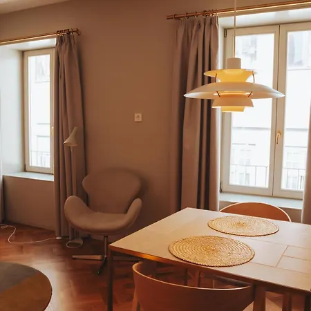 Domum 4 Aparthotel