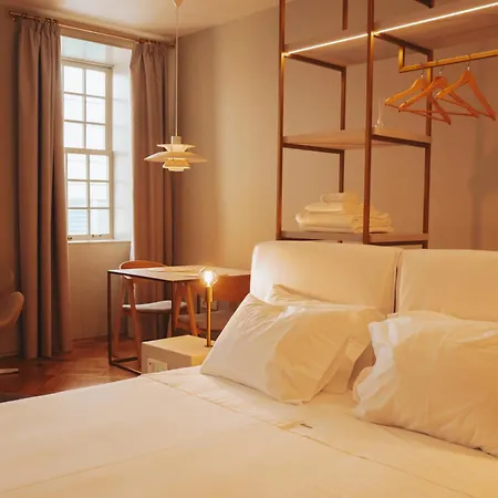 Aparthotel Domum 4 *